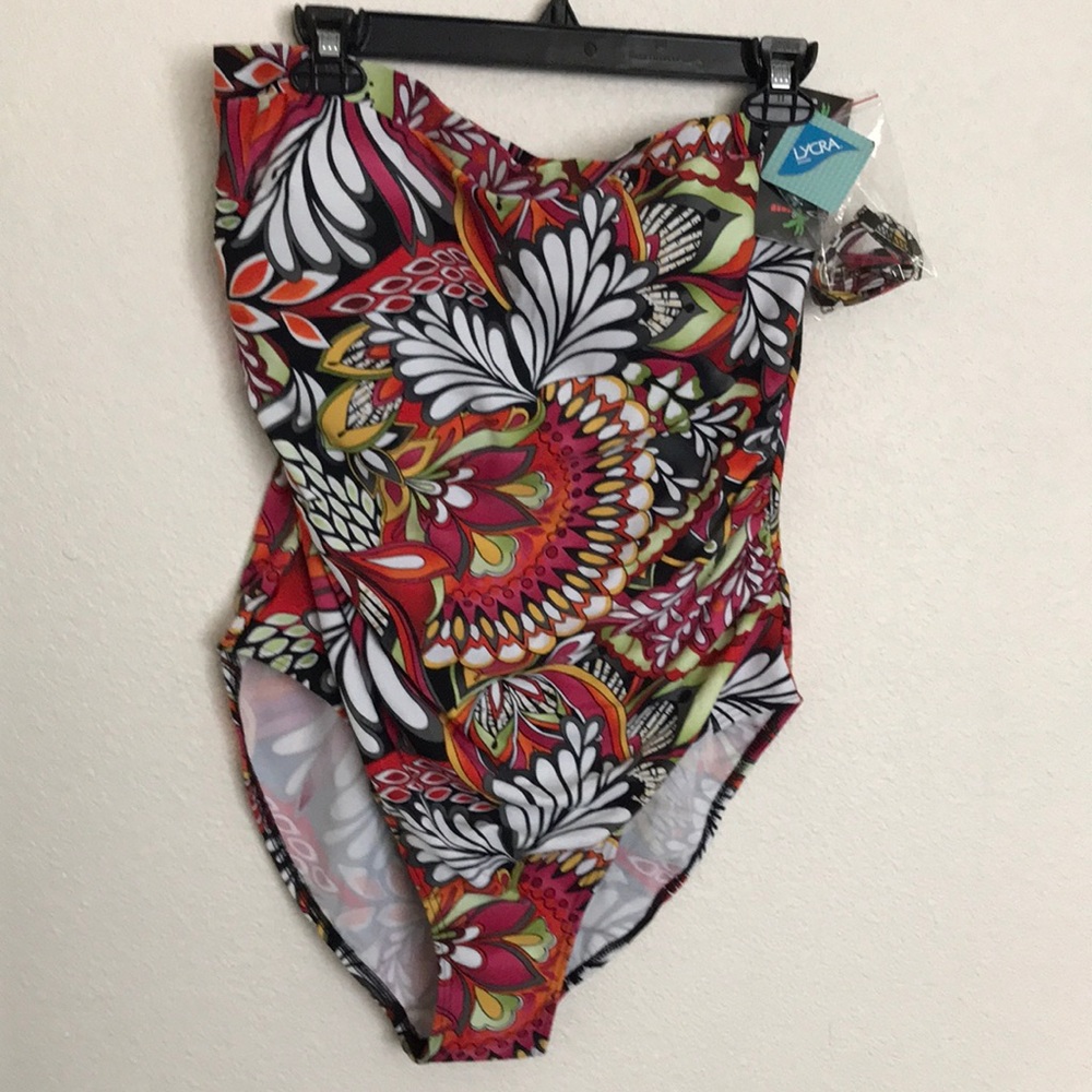 NWT Lycra Bikini Bay swimsuit